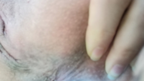 Ich öffne meine kleine Spalte für dich