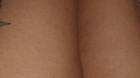 Nach der Badewanne, zeige ich dir meine weit geöffnete muschi