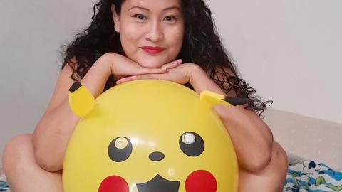Mit meinem Anime-Ballon spielen
