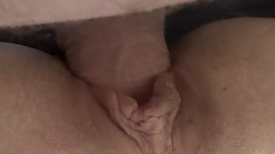 Spontaner Besuch endet im Bett mit Happy End