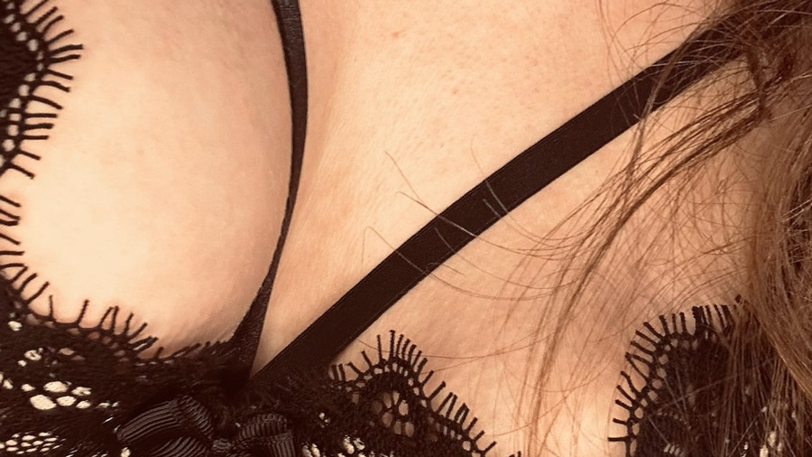 Selbstbefriedigung mit Squirten