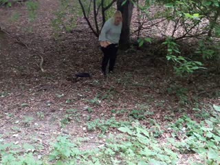 Hose runter und abpissen