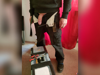 Hausmeister bekommt Blowjob