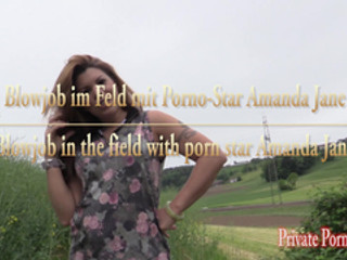 Blowjob im Feld mit Porno-Star Amanda Jane Blowjob im Feld mit Porno-Star Amanda Jane
