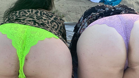 Ärsche und Titten Nackte Tatsachen