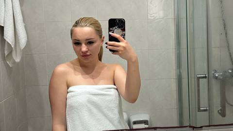 Stripp  im Badezimmer