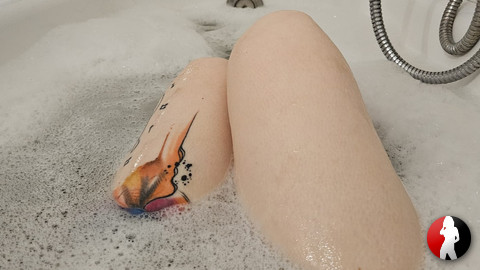 Sexy Einblicke beim baden