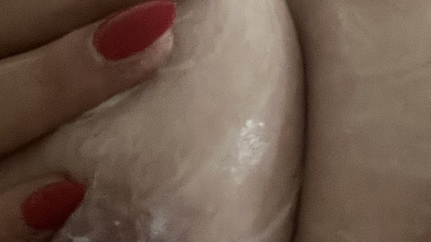 Titten mit Creme